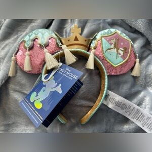 Disney Mickey Mouse the Main Attraction King Arthur Carousel Ears